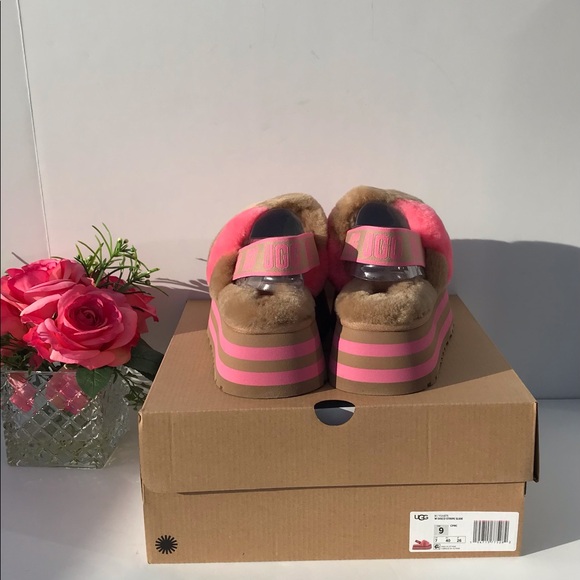 UGG Disco Stripe Slide - Picture 5 of 9